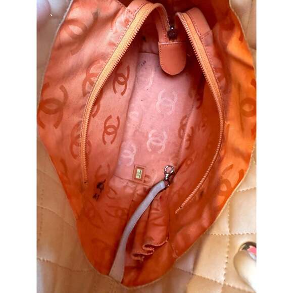 Chanel Tote Bag Cambon Beige Quilted Lambskin - Picture 10 of 10